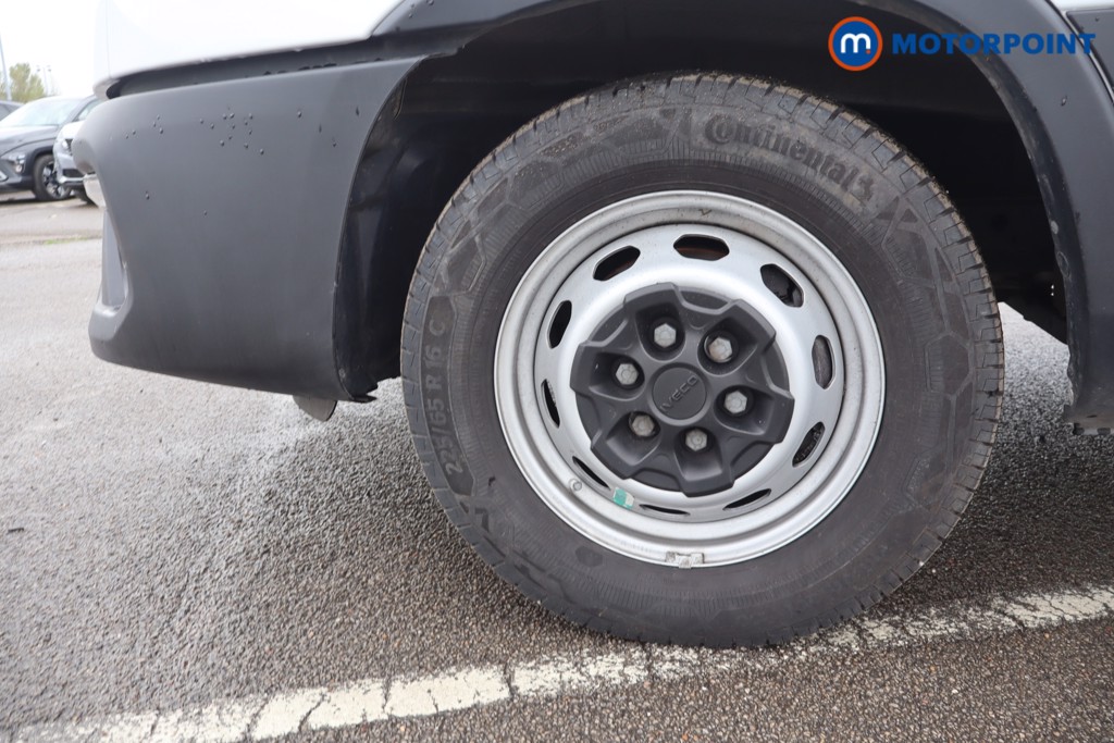 Iveco Daily Business Automatic Diesel High Volume-High Roof Van - Stock Number (1640169) - 16th supplementary image