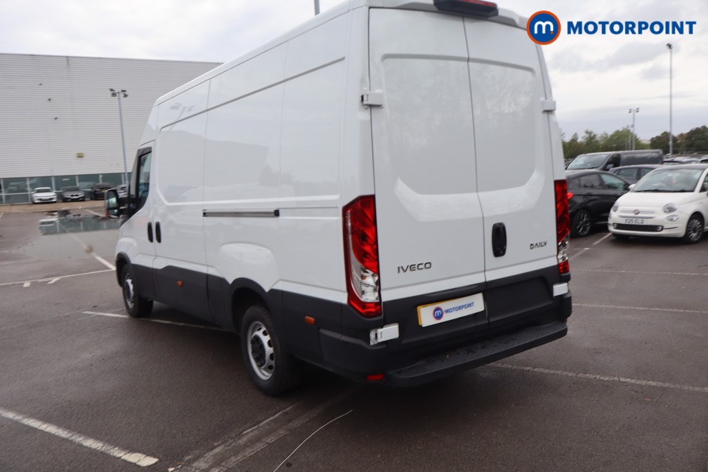Iveco Daily Business Automatic Diesel High Volume-High Roof Van - Stock Number (1640169) - 1st supplementary image