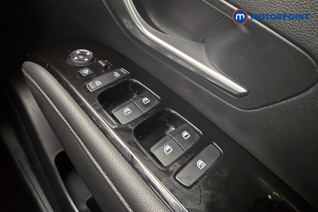 Hyundai Tucson Se Connect Manual Petrol SUV - Stock Number (1651557) - 16th supplementary image
