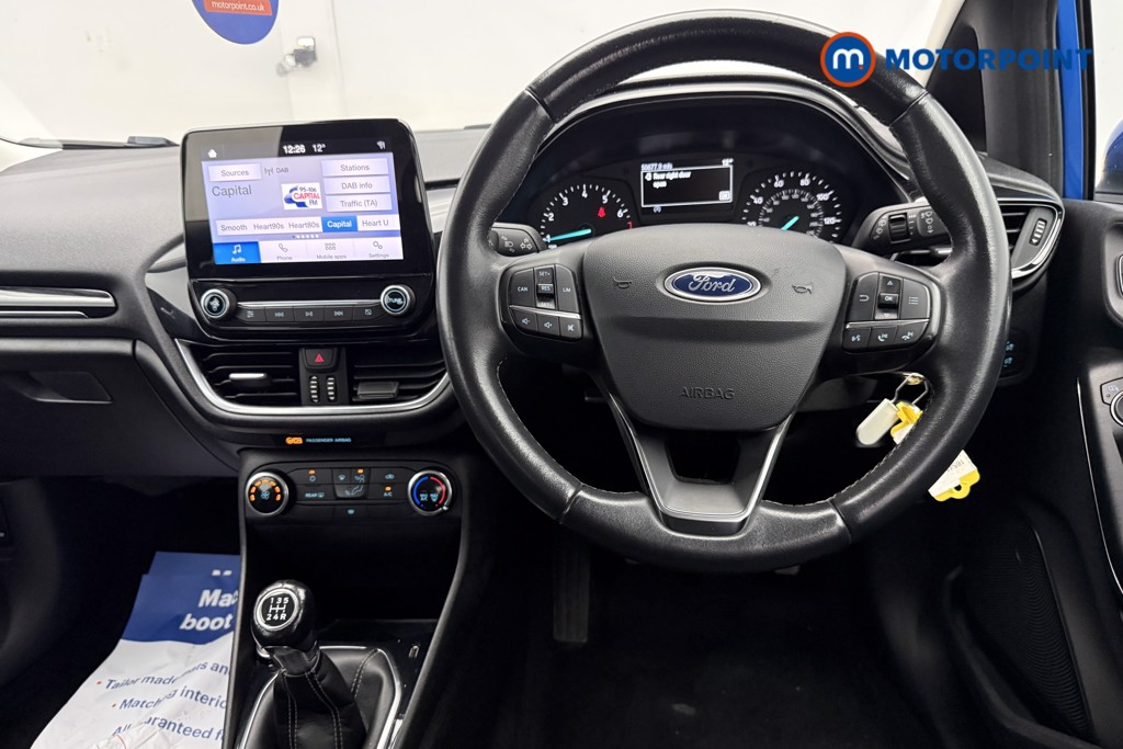 Ford Fiesta Zetec Manual Petrol Hatchback - Stock Number (1654847) - 2nd supplementary image