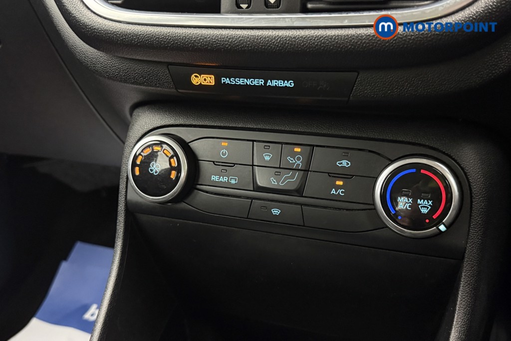 Ford Fiesta Zetec Manual Petrol Hatchback - Stock Number (1654847) - 13th supplementary image