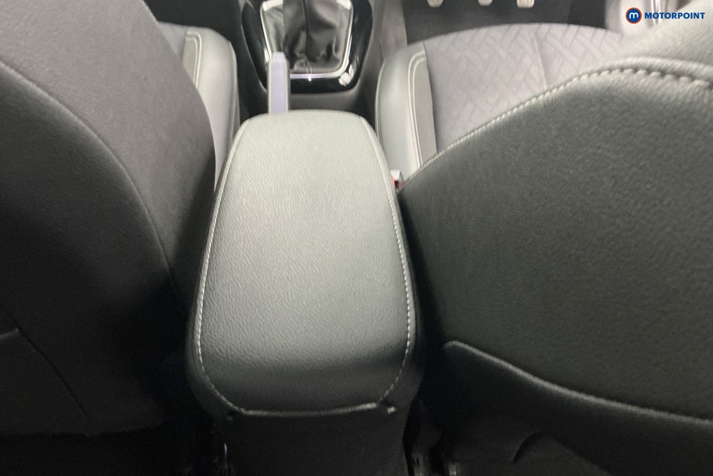 Vauxhall Corsa Elite Manual Petrol Hatchback - Stock Number (1657810) - 11th supplementary image