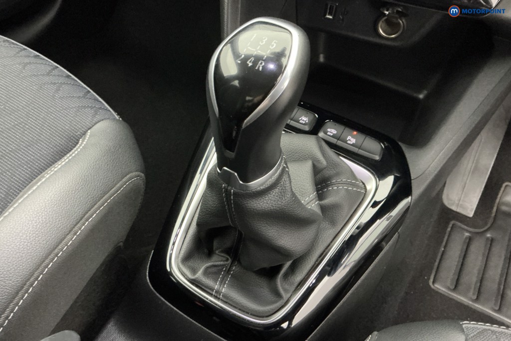 Vauxhall Corsa Elite Manual Petrol Hatchback - Stock Number (1657810) - 15th supplementary image