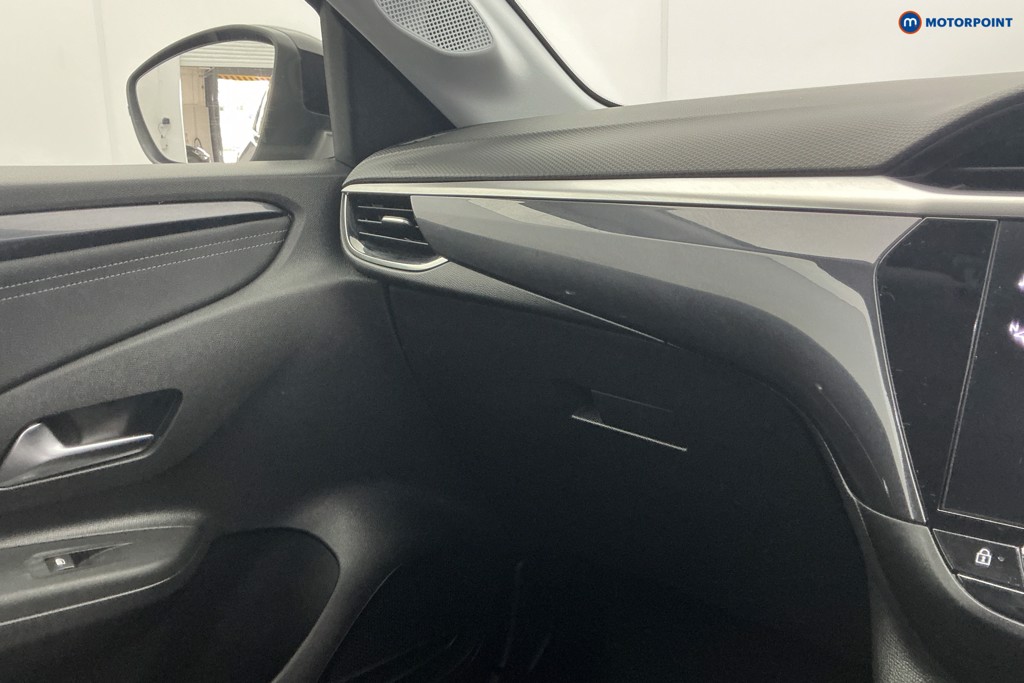 Vauxhall Corsa Elite Manual Petrol Hatchback - Stock Number (1657810) - 18th supplementary image