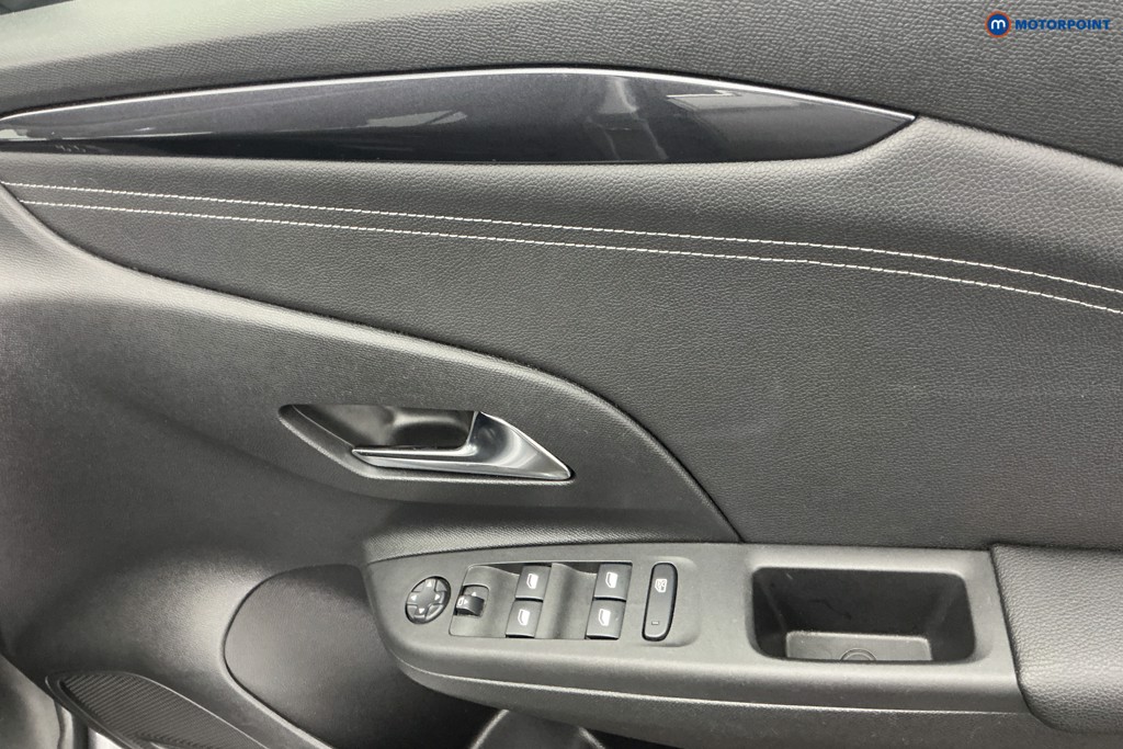 Vauxhall Corsa Elite Manual Petrol Hatchback - Stock Number (1657810) - 25th supplementary image