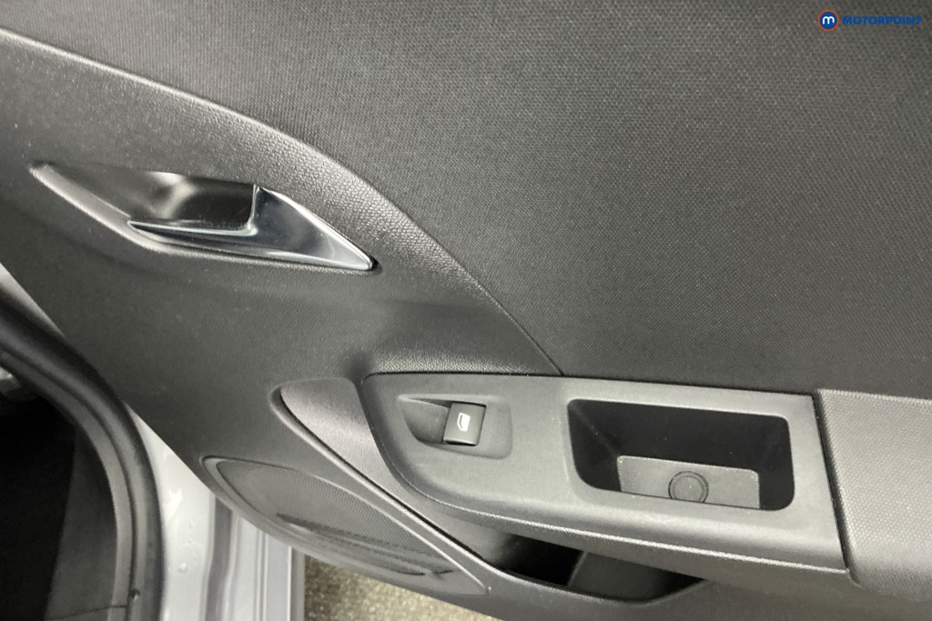 Vauxhall Corsa Elite Manual Petrol Hatchback - Stock Number (1657810) - 27th supplementary image