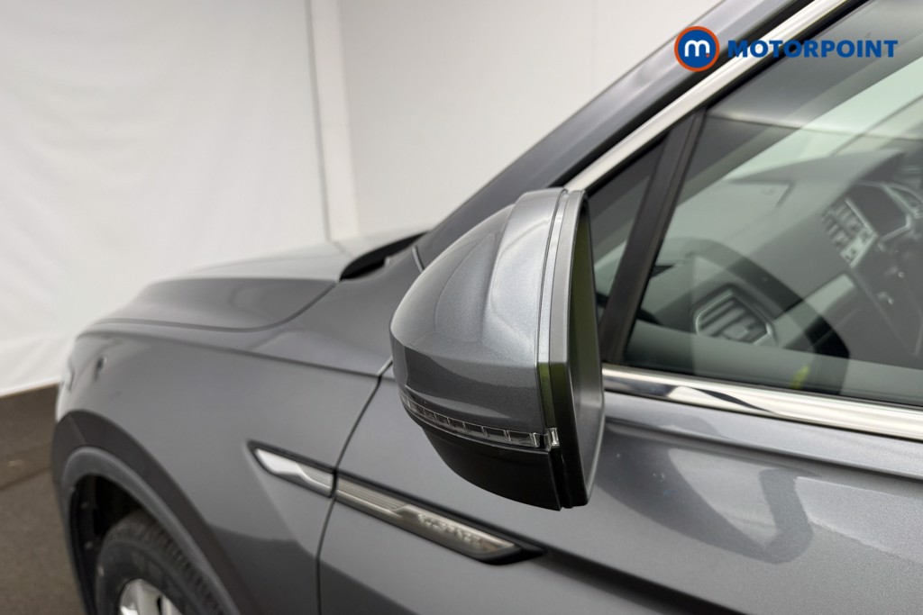 Volkswagen Tiguan Allspace Life Manual Petrol SUV - Stock Number (1663390) - 3rd supplementary image