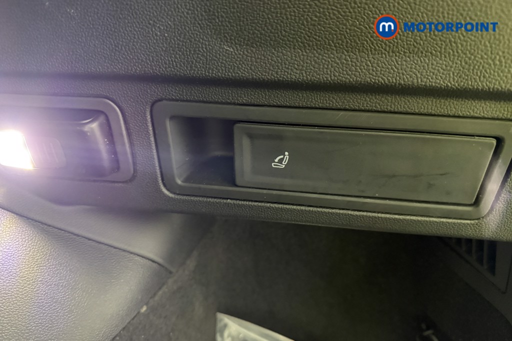 Volkswagen Tiguan Allspace Life Manual Petrol SUV - Stock Number (1663390) - 19th supplementary image