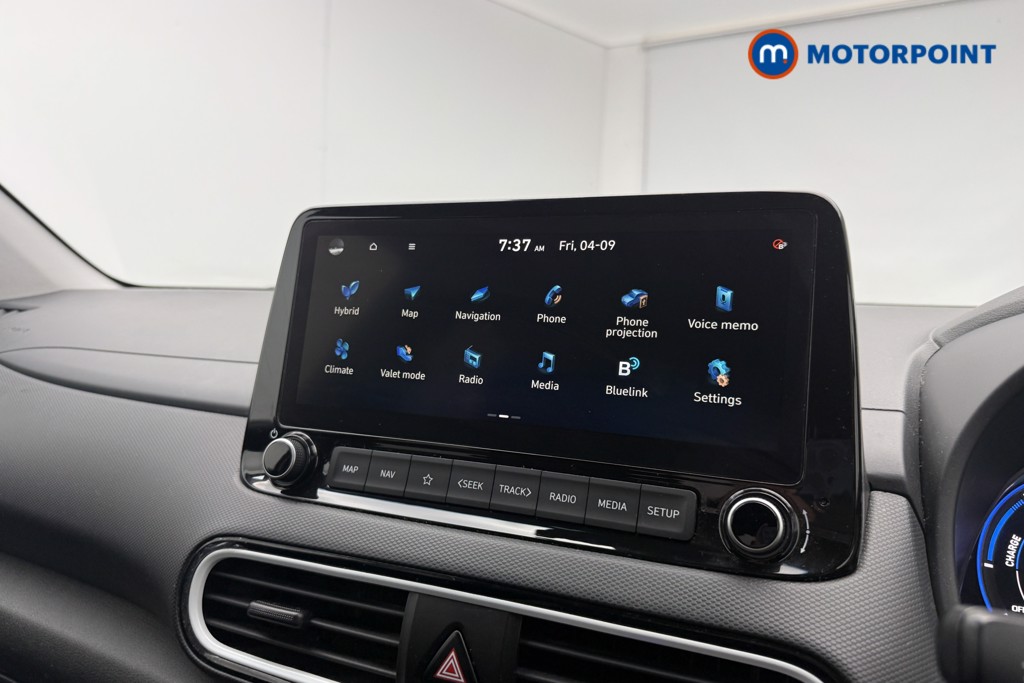 Hyundai Kona Premium Automatic Petrol-Electric Hybrid SUV - Stock Number (1665326) - 11th supplementary image