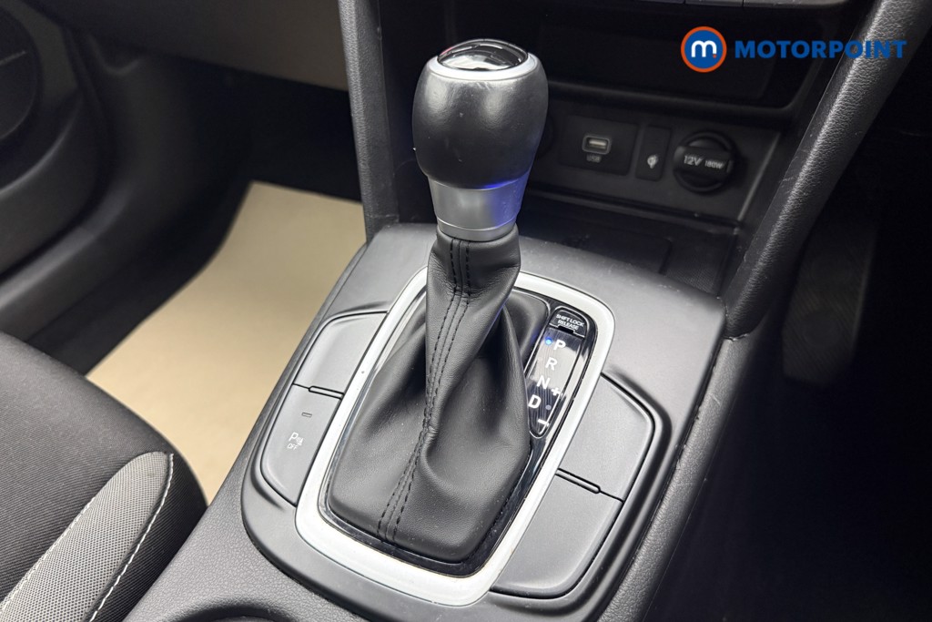 Hyundai Kona Premium Automatic Petrol-Electric Hybrid SUV - Stock Number (1665326) - 16th supplementary image