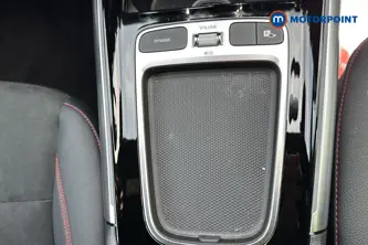 Mercedes-Benz GLA Amg Line Automatic Petrol SUV - Stock Number (1666666) - 15th supplementary image