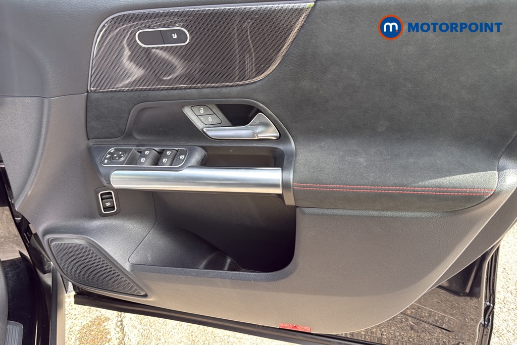 Mercedes-Benz GLA Amg Line Automatic Petrol SUV - Stock Number (1666666) - 18th supplementary image