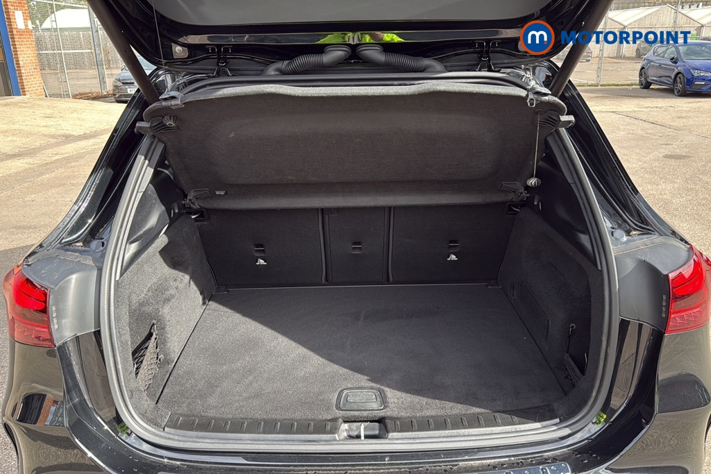 Mercedes-Benz GLA Amg Line Automatic Petrol SUV - Stock Number (1666666) - 30th supplementary image