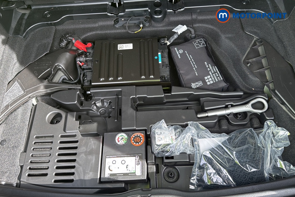 Mercedes-Benz GLA Amg Line Automatic Petrol SUV - Stock Number (1666666) - 33rd supplementary image