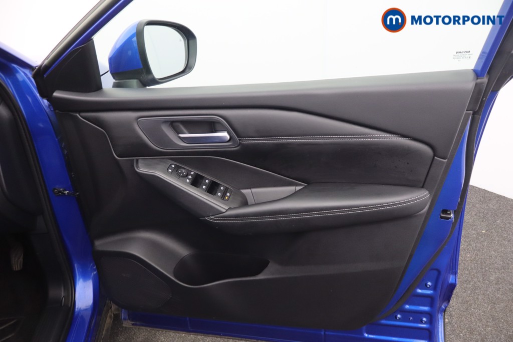 Nissan Qashqai Acenta Premium Manual Petrol SUV - Stock Number (1667095) - 9th supplementary image