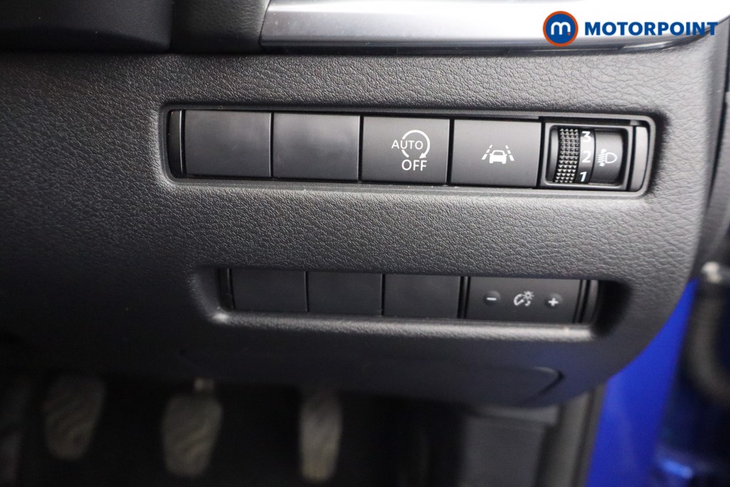 Nissan Qashqai Acenta Premium Manual Petrol SUV - Stock Number (1667095) - 12th supplementary image