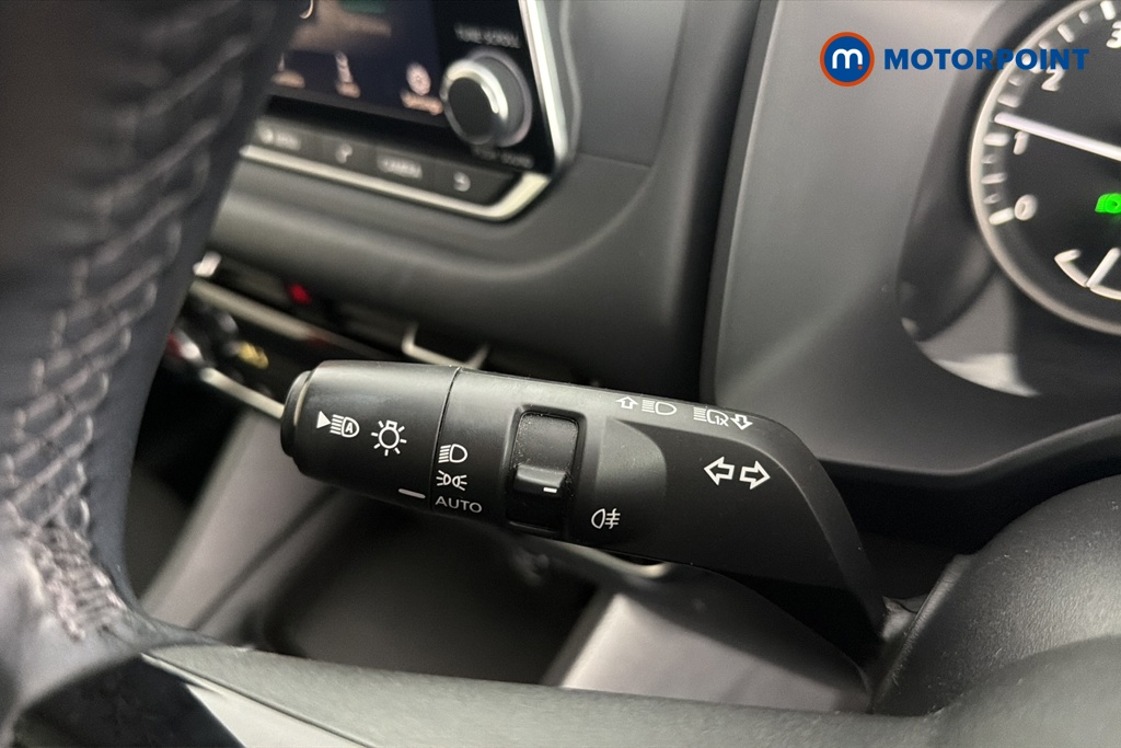Nissan Qashqai Acenta Premium Manual Petrol SUV - Stock Number (1667610) - 5th supplementary image