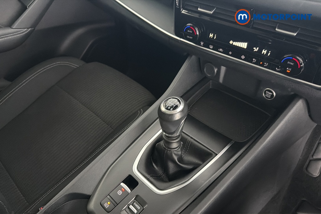 Nissan Qashqai Acenta Premium Manual Petrol SUV - Stock Number (1667610) - 15th supplementary image