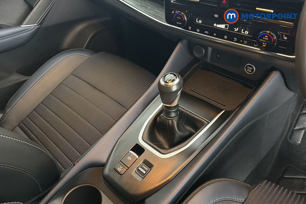 Nissan Qashqai Tekna Manual Petrol SUV - Stock Number (1667612) - 15th supplementary image