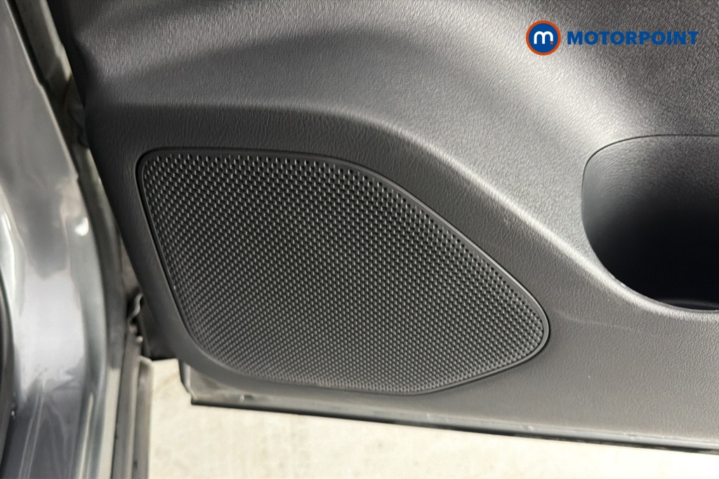 Nissan Qashqai Tekna Manual Petrol SUV - Stock Number (1667612) - 21st supplementary image