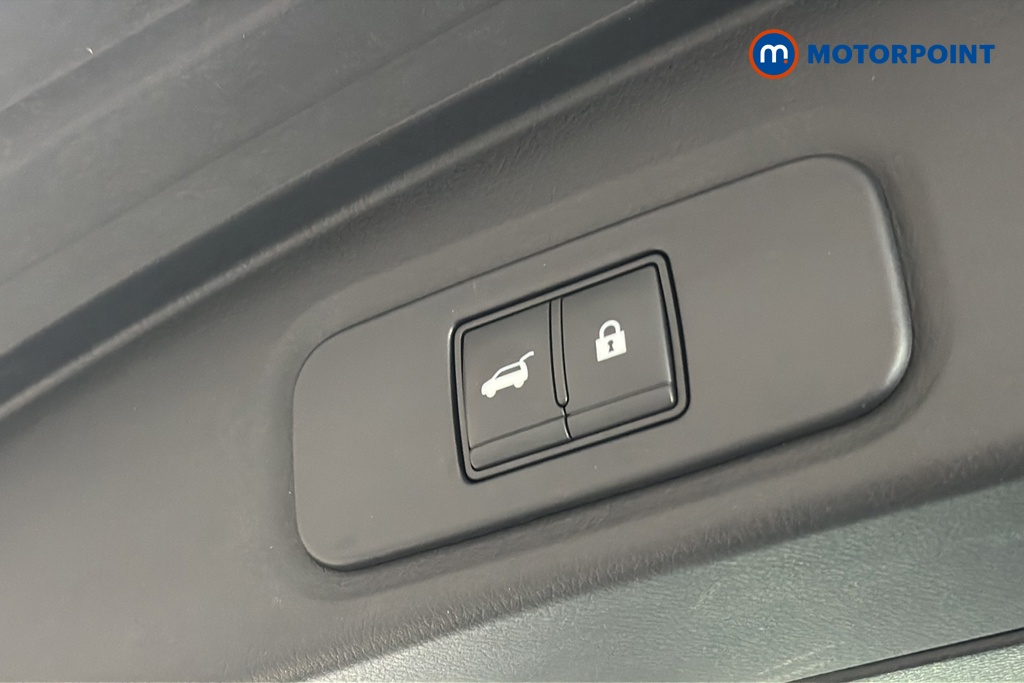 Nissan Qashqai Tekna Manual Petrol SUV - Stock Number (1667612) - 35th supplementary image