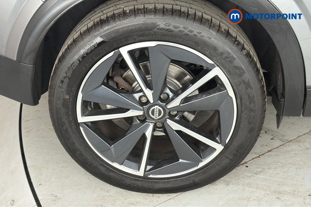 Nissan Qashqai Tekna Manual Petrol SUV - Stock Number (1667612) - 46th supplementary image