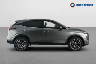 Nissan Qashqai Tekna Manual Petrol SUV - Stock Number (1667612) - Passenger side