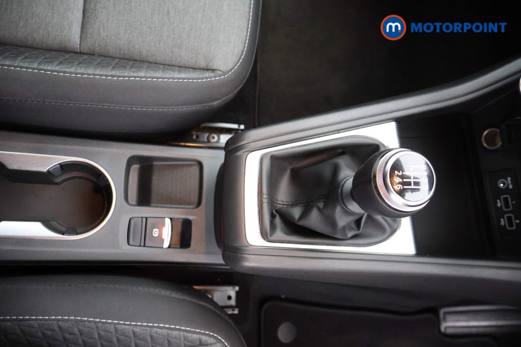 Renault Captur Evolution Manual Petrol SUV - Stock Number (1669014) - 13th supplementary image