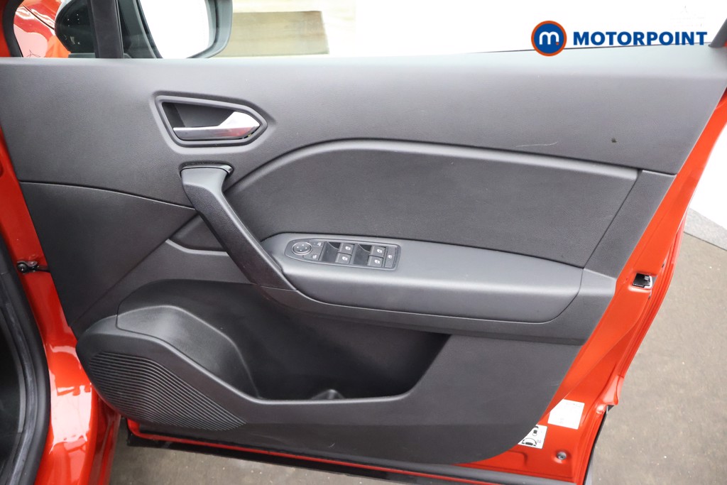 Renault Captur Evolution Manual Petrol SUV - Stock Number (1669014) - 19th supplementary image