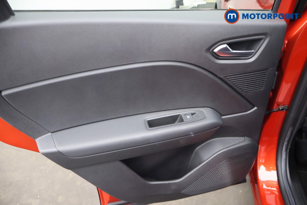 Renault Captur Evolution Manual Petrol SUV - Stock Number (1669014) - 27th supplementary image