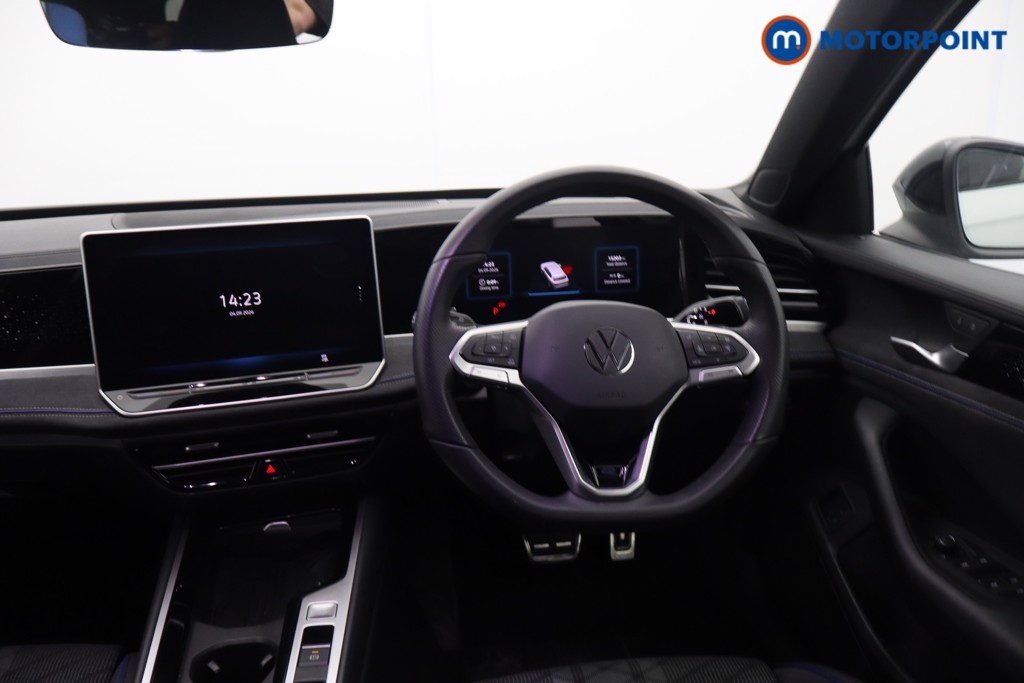Volkswagen Passat R-Line Automatic Petrol Plug-In Hybrid Estate - Stock Number (1669389) - 8th supplementary image
