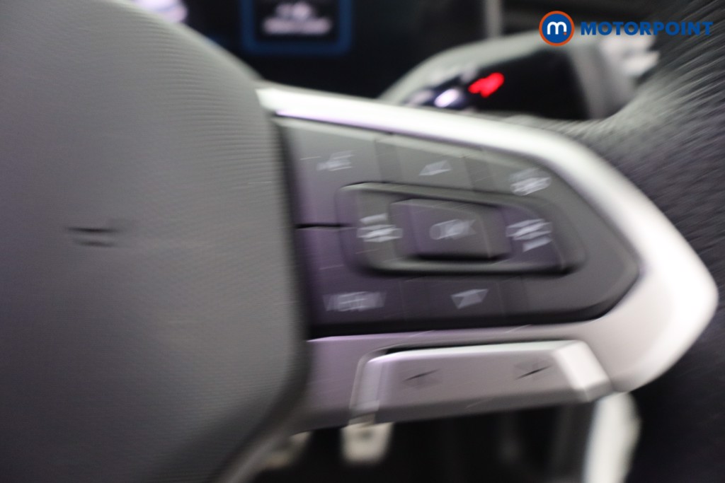 Volkswagen Passat R-Line Automatic Petrol Plug-In Hybrid Estate - Stock Number (1669389) - 16th supplementary image