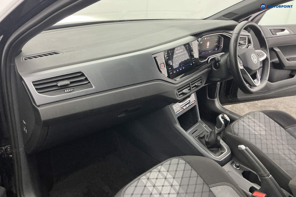 Volkswagen Polo R-Line Manual Petrol Hatchback - Stock Number (1670134) - 9th supplementary image