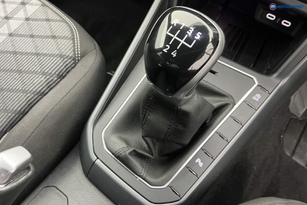 Volkswagen Polo R-Line Manual Petrol Hatchback - Stock Number (1670134) - 15th supplementary image