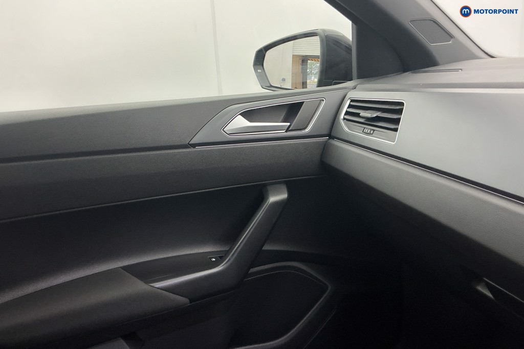 Volkswagen Polo R-Line Manual Petrol Hatchback - Stock Number (1670134) - 19th supplementary image