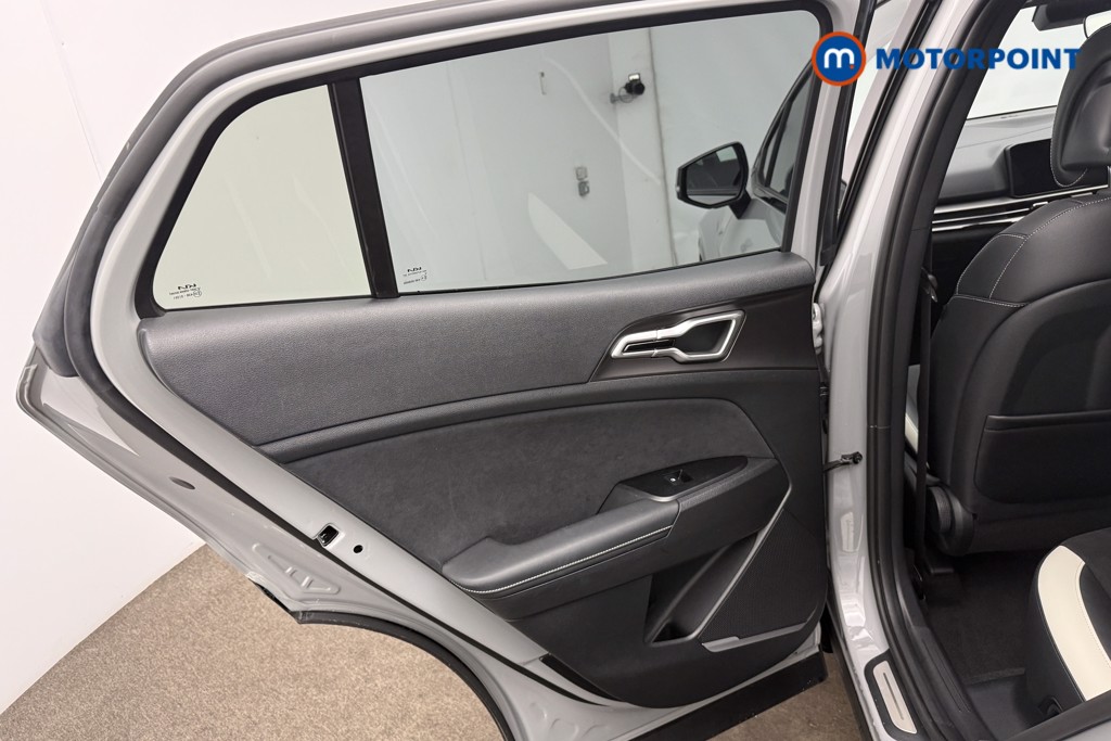 KIA Sportage Gt-Line Automatic Petrol-Electric Hybrid SUV - Stock Number (1670239) - 8th supplementary image