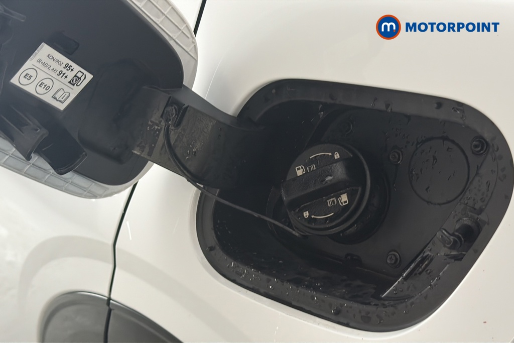 KIA Sportage Gt-Line Automatic Petrol-Electric Hybrid SUV - Stock Number (1670315) - 41st supplementary image
