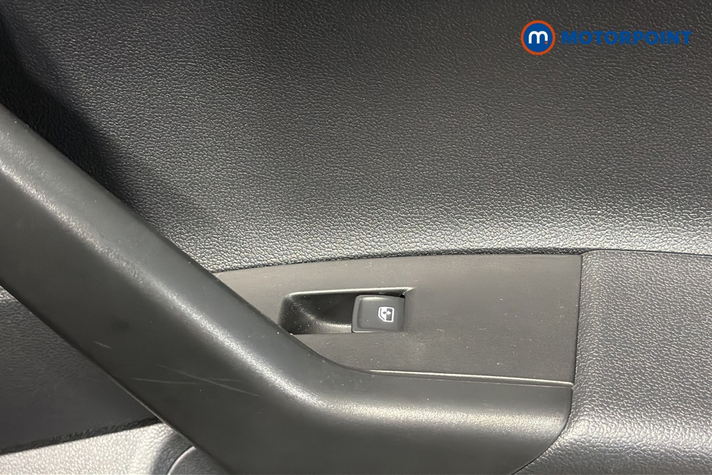 Volkswagen Polo Life Manual Petrol Hatchback - Stock Number (1670379) - 998th supplementary image