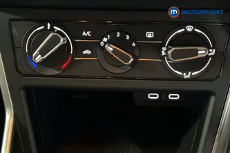 Volkswagen Polo Life Manual Petrol Hatchback - Stock Number (1670383) - 996th supplementary image