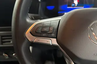 Volkswagen Polo Life Manual Petrol Hatchback - Stock Number (1670383) - 4th supplementary image