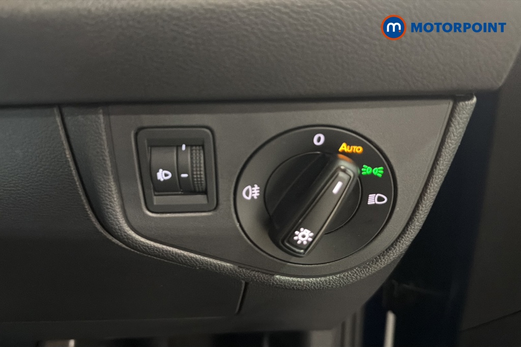 Volkswagen Polo Life Manual Petrol Hatchback - Stock Number (1670383) - 11th supplementary image