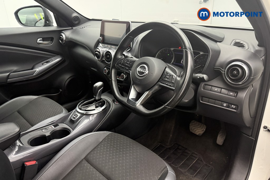 Nissan Juke N-Connecta Automatic Petrol SUV - Stock Number (1670650) - 7th supplementary image