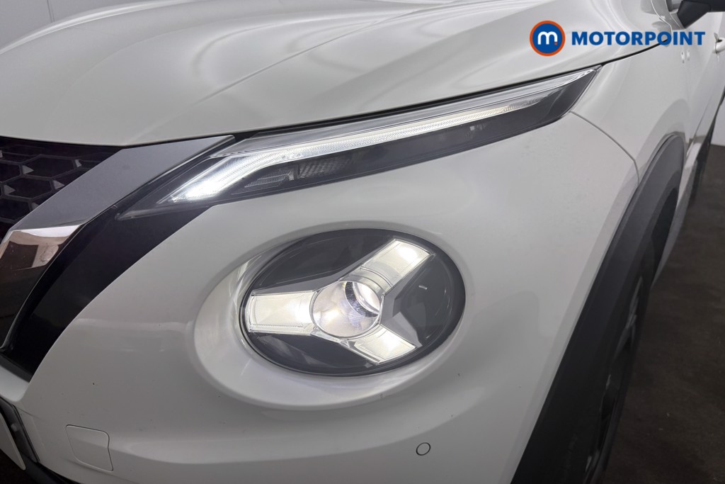 Nissan Juke N-Connecta Automatic Petrol SUV - Stock Number (1670650) - 23rd supplementary image