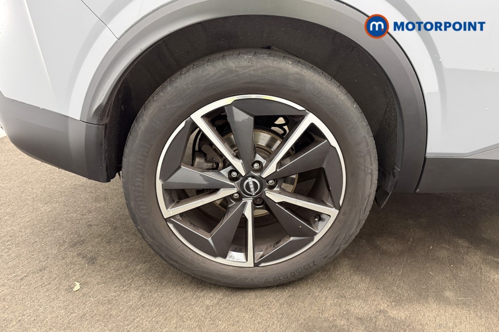 Nissan Qashqai Tekna Manual Petrol SUV - Stock Number (1670672) - 20th supplementary image