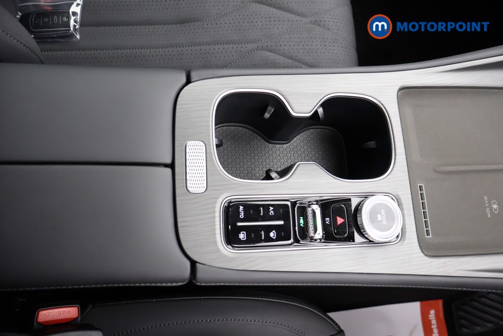 Chery Tiggo 8 Summit Automatic Petrol Plug-In Hybrid SUV - Stock Number (1671401) - 13th supplementary image