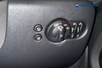 Mini Hatchback One Classic Manual Petrol Hatchback - Stock Number (1671743) - 11th supplementary image