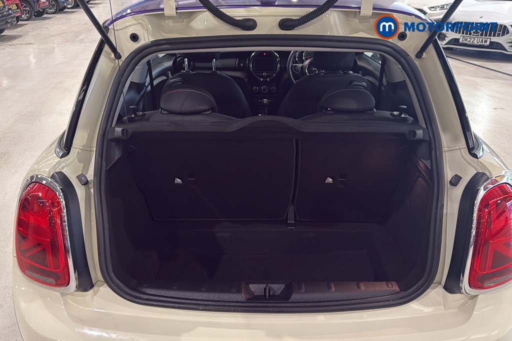 Mini Hatchback One Classic Manual Petrol Hatchback - Stock Number (1671743) - 30th supplementary image
