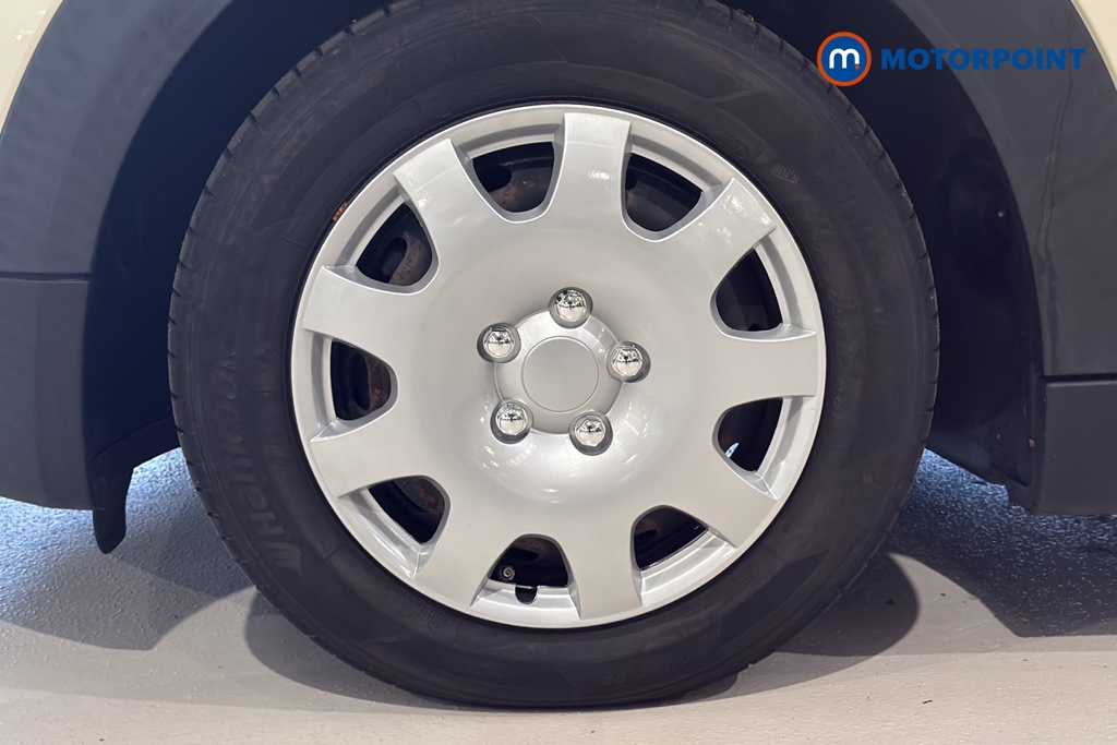 Mini Hatchback One Classic Manual Petrol Hatchback - Stock Number (1671743) - 44th supplementary image