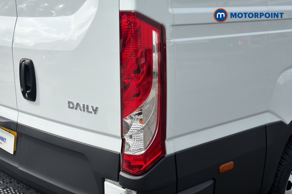 Iveco Daily Business Automatic Diesel High Volume-High Roof Van - Stock Number (1671899) - 36th supplementary image