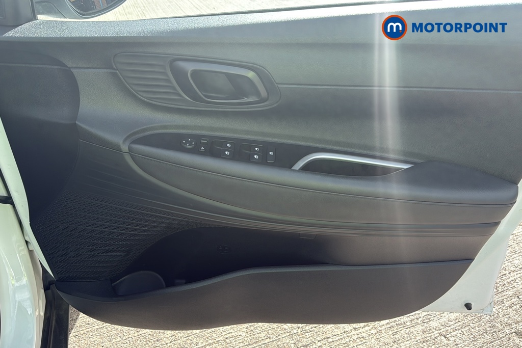Hyundai Bayon Se Connect Manual Petrol SUV - Stock Number (1672249) - 18th supplementary image